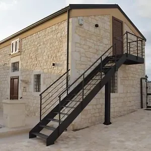 Campeggio Il Carrubo House, Scicli